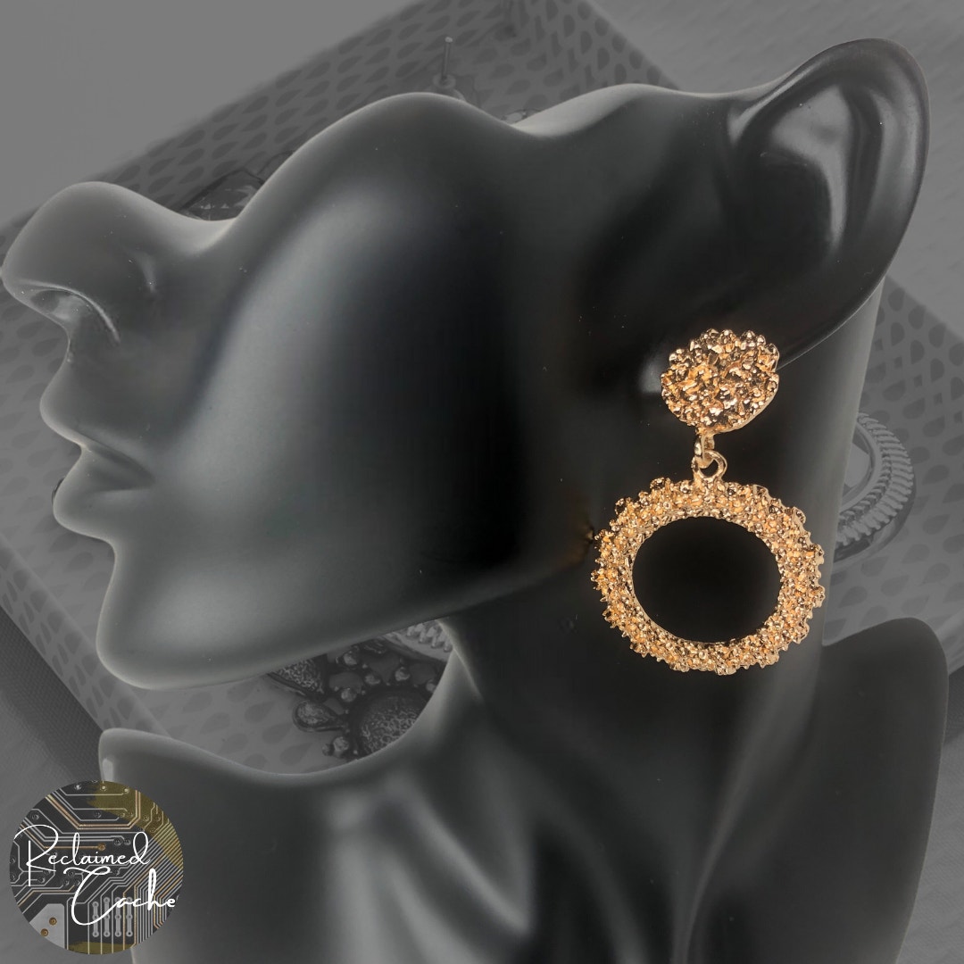 Gold Tone Textured Circle Drop Earrings 18$